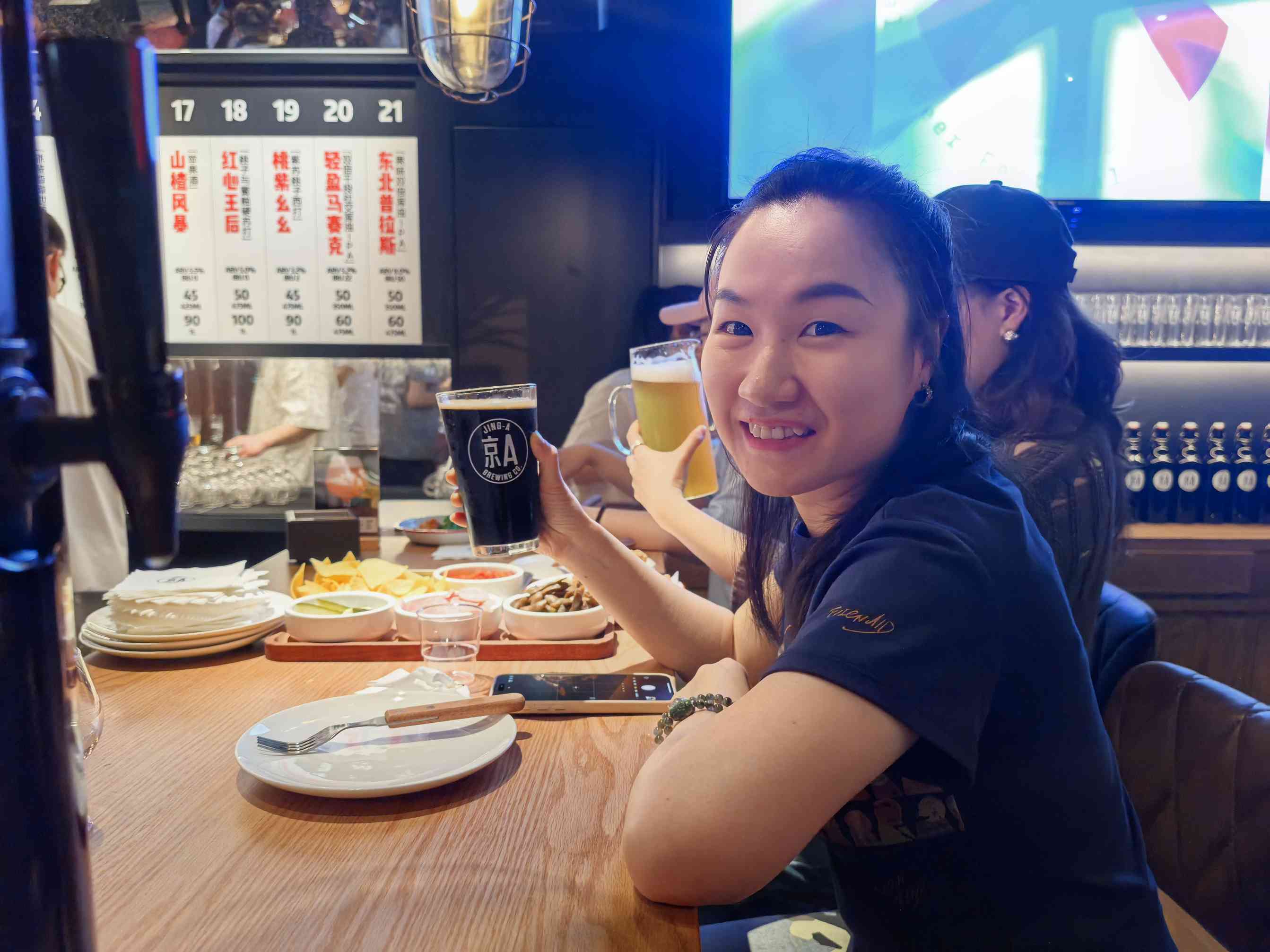 当“京A”遇上“贵A”！头牌精酿品牌京A西南首店亮相太平路网红街