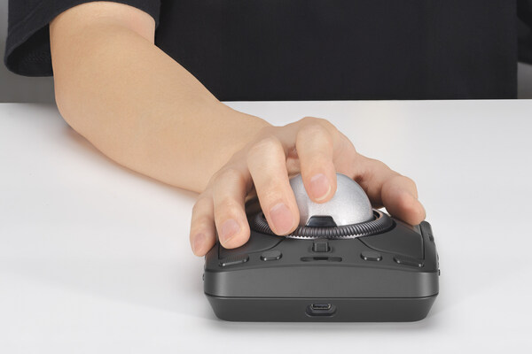 专为创意专业人士打造：肯辛通官宣开售旗舰级轨迹球Expert Mouse™ TB800