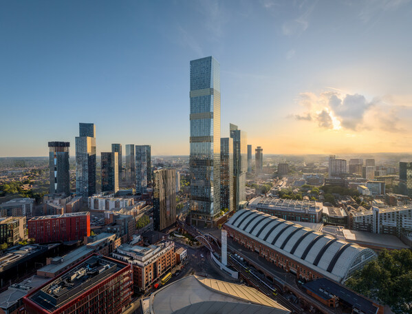 罗伯特•德尼罗（ Robert De Niro ）与萨尔博伊（ Salboy ）一起访问曼彻斯特，诺布曼彻斯特破土动工