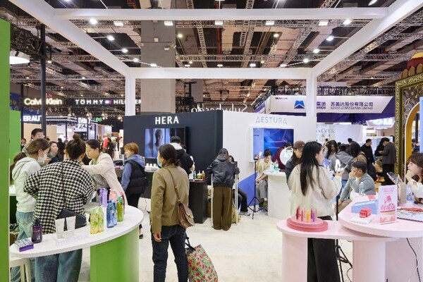 爱茉莉太平洋携旗下人气产品参展首届进博优品交易会