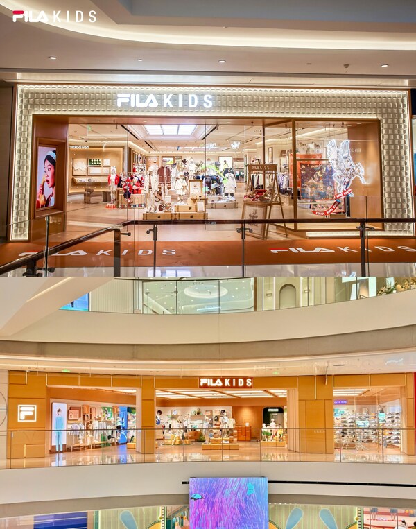 FILA强势入驻环球影城商圈，抓马新年马上起飞