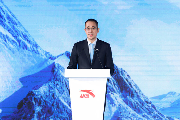 2026中国冬季项目十支国家队比赛装备发布  安踏创新科技助力中国健儿出征米兰