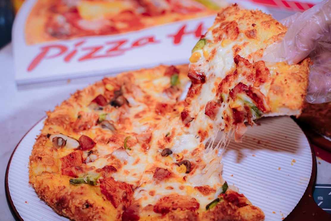 必胜客新年品鉴会在贵阳启幕 共赴一场披萨美食的冬日之约 必胜客新年品鉴会在贵阳启幕 共赴一场披萨美食的冬日之约