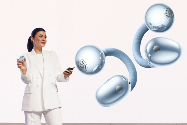 Unfold the Moment:华为Mate X7等新品引领时尚科技潮流 Unfold the Moment:华为Mate X7等新品引领时尚科技潮流