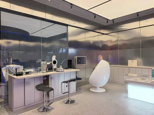 大明眼镜EVO数智体验店亮相,重塑视光服务体验 大明眼镜EVO数智体验店亮相,重塑视光服务体验