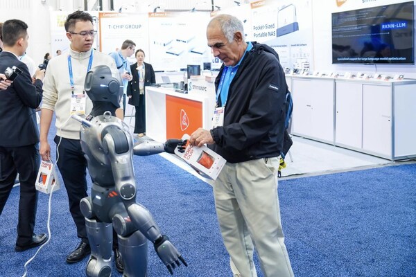 CES 2026----众擎T800首次亮相,以具身智能实力赋能全球产业升级 CES 2026----众擎T800首次亮相,以具身智能实力赋能全球产业升级