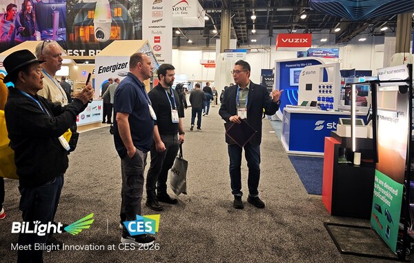 CES 2026 首日亮点：光翼创新全球首发可收卷光伏窗帘，柔性技术引轰动