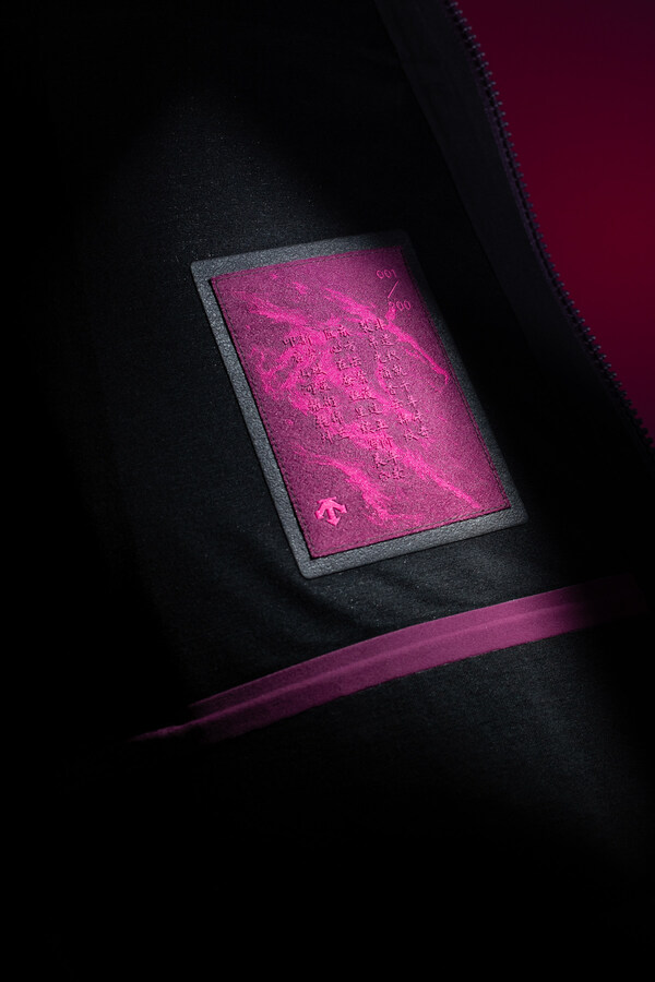 紫气东来，策马新程 | 迪桑特推出RWSB STYLE马年限定机能夹克