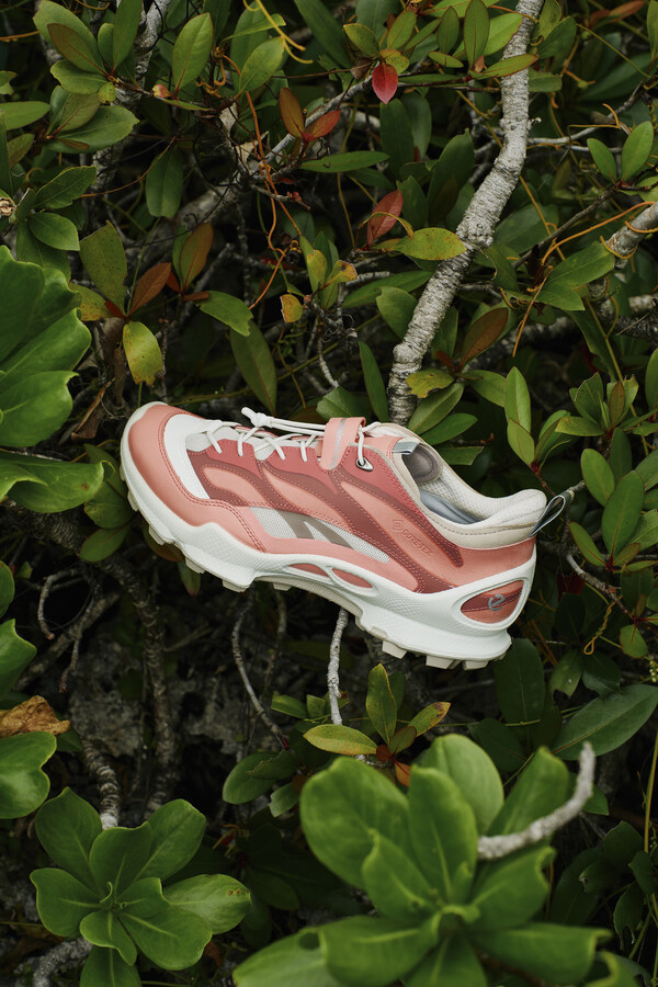 跃然山行 生动再出发 | ECCO x White Mountaineering联名系列全新上市