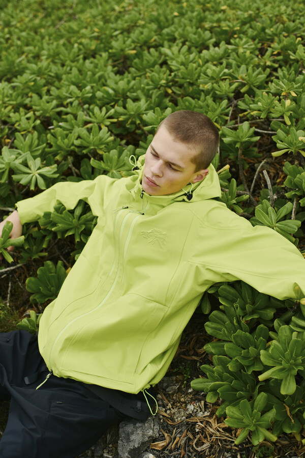 跃然山行 生动再出发 | ECCO x White Mountaineering联名系列全新上市