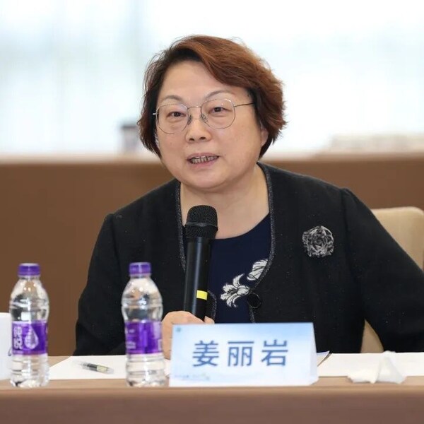 盛会落沪!德达医院协办2026"齐声论肺•共话肺癌"全国巡讲首站,多学科大咖共探肺癌诊疗新范式 盛会落沪!德达医院协办2026"齐声论肺•共话肺癌"全国巡讲首站,多学科大咖共探肺癌诊疗新范式