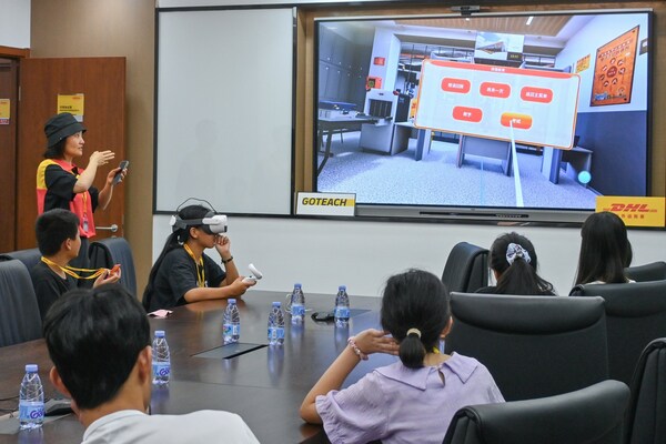 DHL集团庆祝"推动青年就业"项目十五周年,将全球青年合作计划延续至2030年 DHL集团庆祝"推动青年就业"项目十五周年,将全球青年合作计划延续至2030年