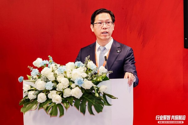 "行业聚智,共探前沿"学术研讨会在京举行,聚焦口腔医疗前沿与临床创新 "行业聚智,共探前沿"学术研讨会在京举行,聚焦口腔医疗前沿与临床创新