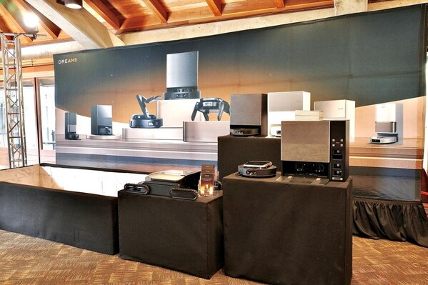 30国市占第一：追觅扫地机亮相硅谷斯坦福，给出智能清洁的全球答案