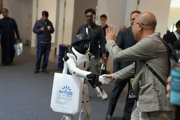 英科医疗携创新产品亮相迪拜WHX展,以开年首展之势提速海外全球化布局 英科医疗携创新产品亮相迪拜WHX展,以开年首展之势提速海外全球化布局