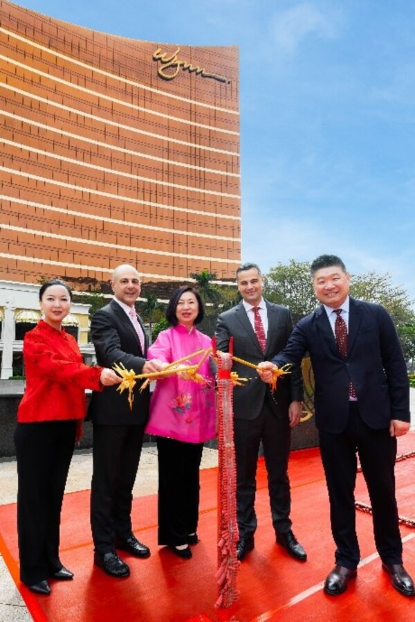 永利金龙醒狮喜迎春 骏马奔腾二十载辉煌 永利金龙醒狮喜迎春 骏马奔腾二十载辉煌