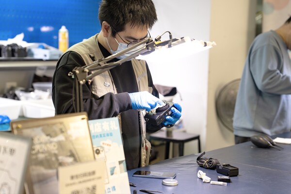 相机是用来拍的，不是用来攒的：兰拓与央视聊了聊影像消费的"实在经"