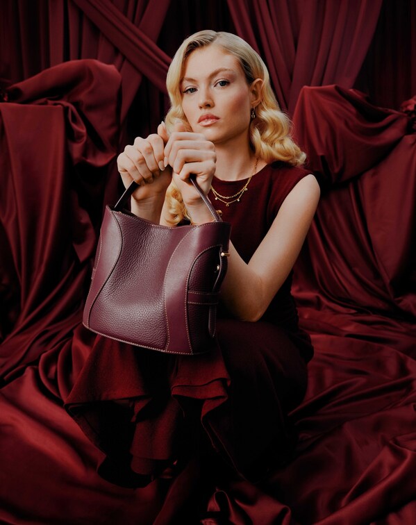 德国奢侈品牌AIGNER携手美最时加速拓展中国大陆市场 德国奢侈品牌AIGNER携手美最时加速拓展中国大陆市场