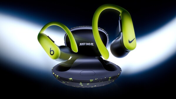 当 "Swoosh" 遇上 "b"：Beats 与 Nike 携手推出史上首款 Powerbeats Pro 2 联名产品