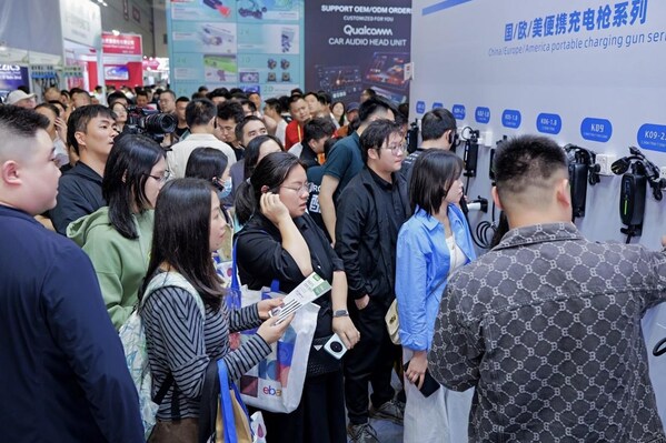 eBay九州展首发《商用车配件出海新机遇》,助力汽配卖家抢占先机 eBay九州展首发《商用车配件出海新机遇》,助力汽配卖家抢占先机