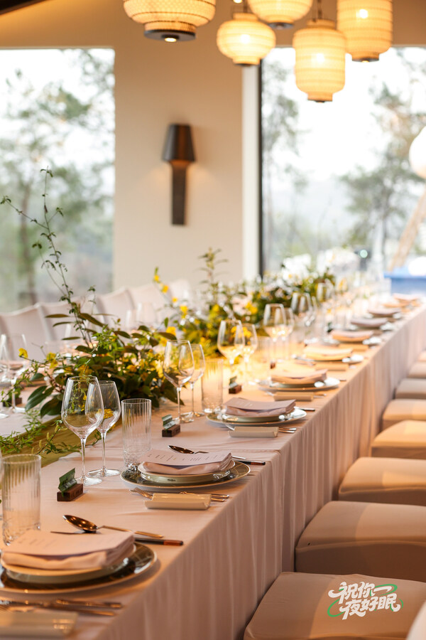 安岚发起"祝你一夜好眠"倡议,用好眠重启身体能量场 安岚发起"祝你一夜好眠"倡议,用好眠重启身体能量场