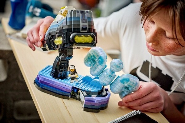 当经典遇上玩乐，Nike Air Max 95 x 乐高®套装好看又好玩