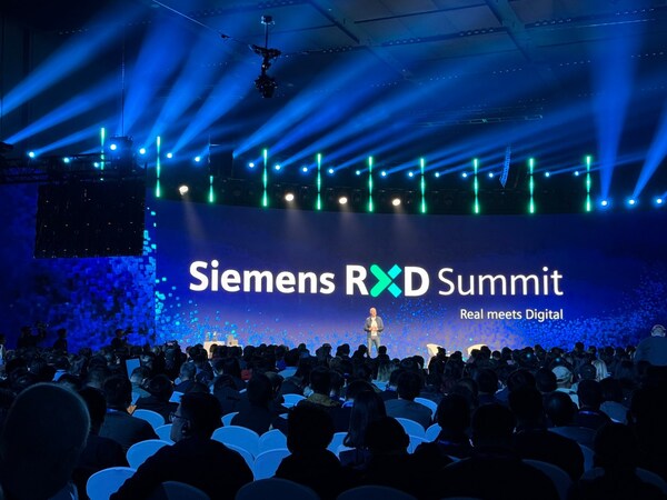 锚定工业AI'操作系统',西门子在京发布新技术并拓展伙伴合作 锚定工业AI'操作系统',西门子在京发布新技术并拓展伙伴合作