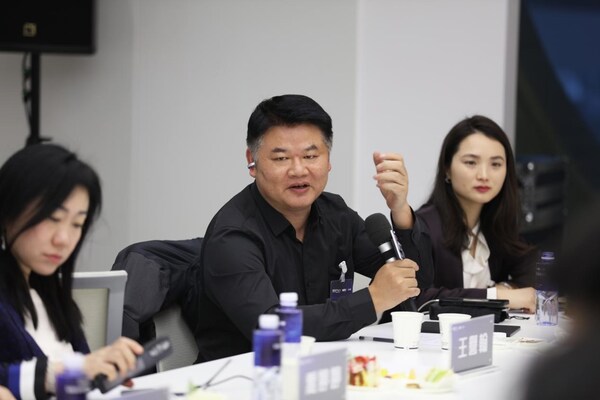 凤凰行天下携手华为云 共探科技企业出海共生之道