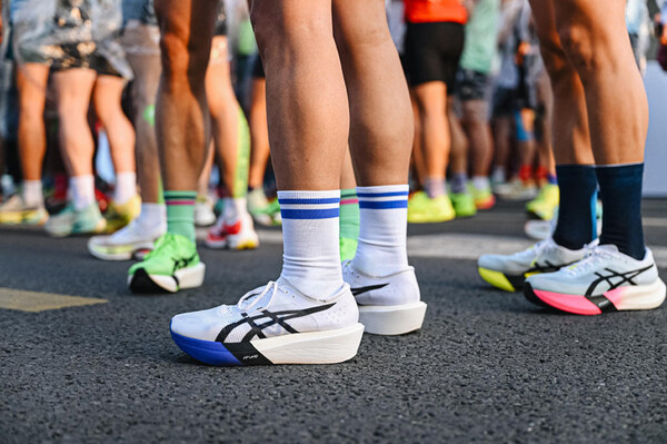 ASICS亚瑟士携手跑者不负这一道,助力扬州半马圆满落幕 ASICS亚瑟士携手跑者不负这一道,助力扬州半马圆满落幕