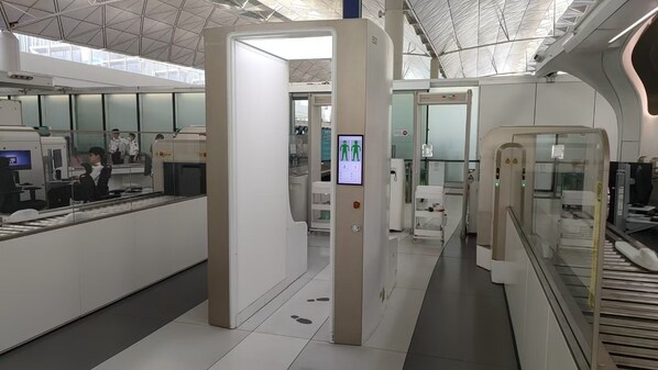 同方威视助力香港机场荣膺"全球最佳机场安检"奖，喜获官方感谢信