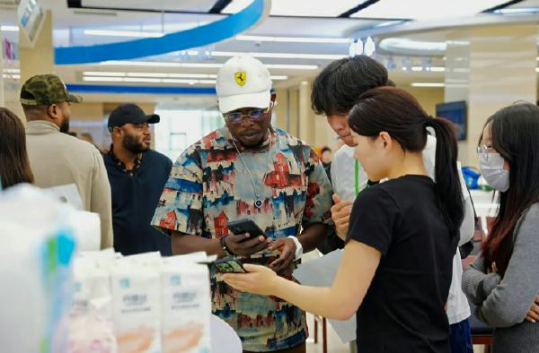 供应商网国际站签署战略合作协议,助力保定市跨境电商综合试验区建设,推动外贸行业新发展 供应商网国际站签署战略合作协议,助力保定市跨境电商综合试验区建设,推动外贸行业新发展