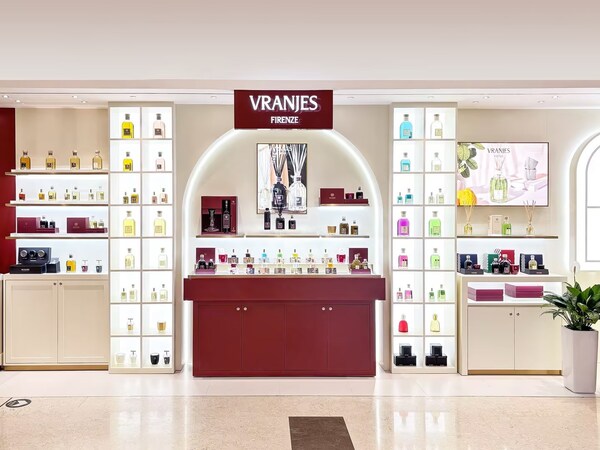 四店齐开｜颖通集团加速线下布局，以香气书写嗅觉经济新篇章