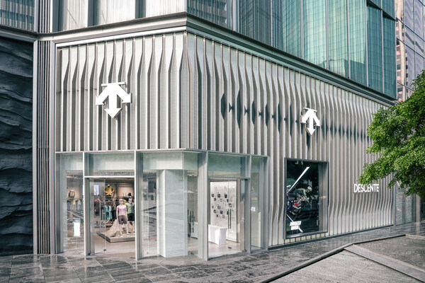 迪桑特于深圳举办骑行主题活动暨DESCENTE SHENZHEN城市概念店开幕仪式