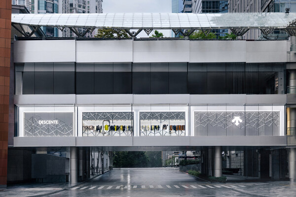 迪桑特于深圳举办骑行主题活动暨DESCENTE SHENZHEN城市概念店开幕仪式