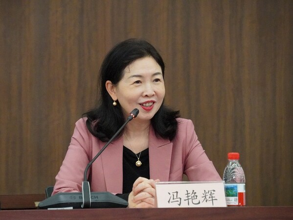 复旦大学上海医学院举办"2024-2025学年度卫材中国奖助学金"颁奖典礼