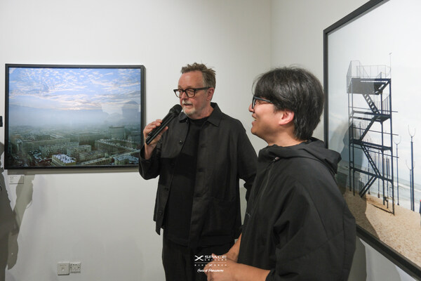 玛格南摄影师马克•鲍尔全球最大回顾展"万籁此俱寂"登陆富士胶片X-SPACE 玛格南摄影师马克•鲍尔全球最大回顾展"万籁此俱寂"登陆富士胶片X-SPACE