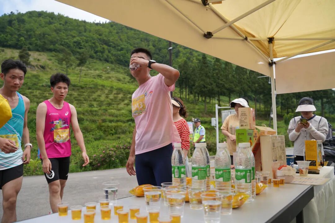 花开刺梨沟 热爱有回响 | 恒力源刺梨赏花季溯源直播突破800万 花开刺梨沟 热爱有回响 | 恒力源刺梨赏花季溯源直播突破800万