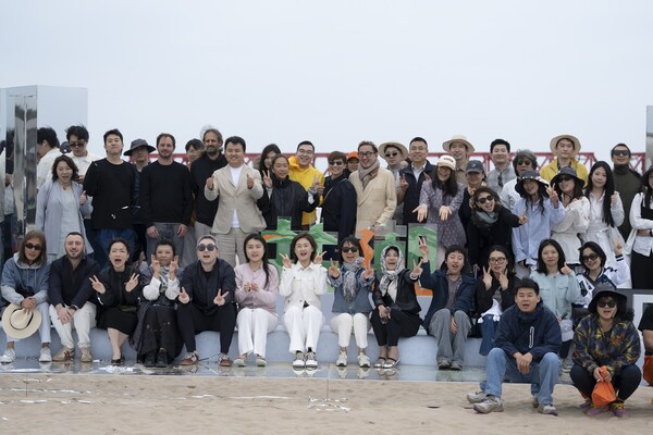 第二届如是海沙滩公共艺术季启幕：以"共潮"之名，开启没有围墙的海边艺术盛宴