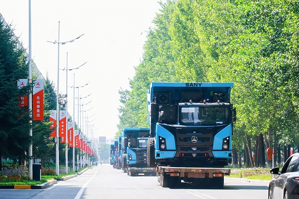 三一无人驾驶矿卡首次出口南美 三一无人驾驶矿卡首次出口南美