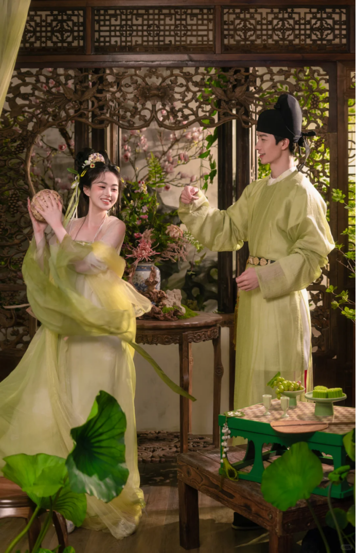 怀化汉服婚纱照怕撞款?光合作用摄影原创实景 + 持续迭代,客片可核对 怀化汉服婚纱照怕撞款?光合作用摄影原创实景 + 持续迭代,客片可核对